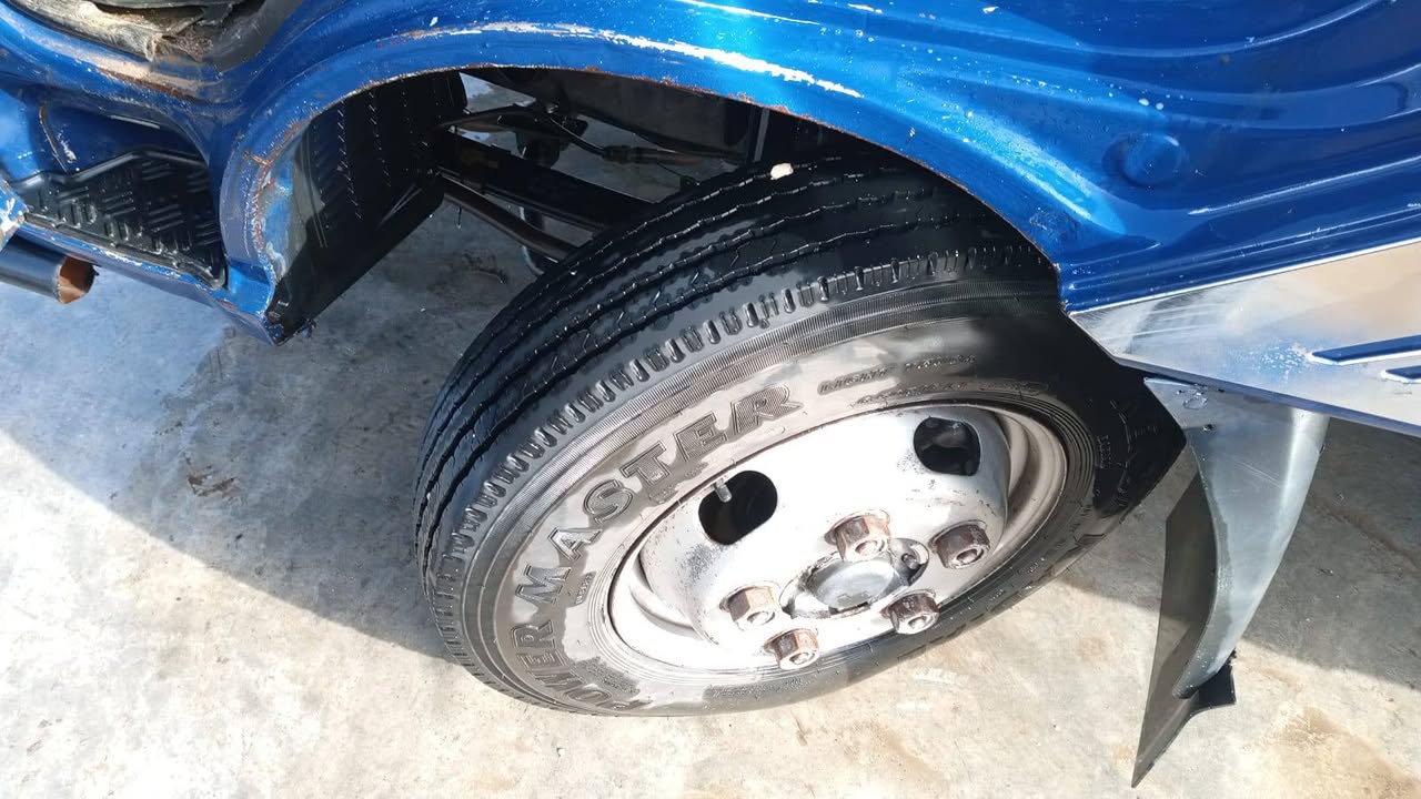 كيا Bongo 2004 - صورة 3