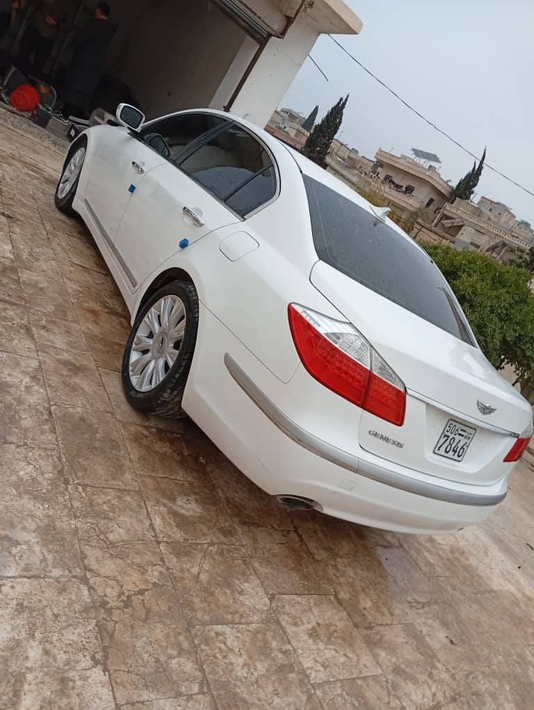 جينيسس جينيسس 2011 - صورة 5