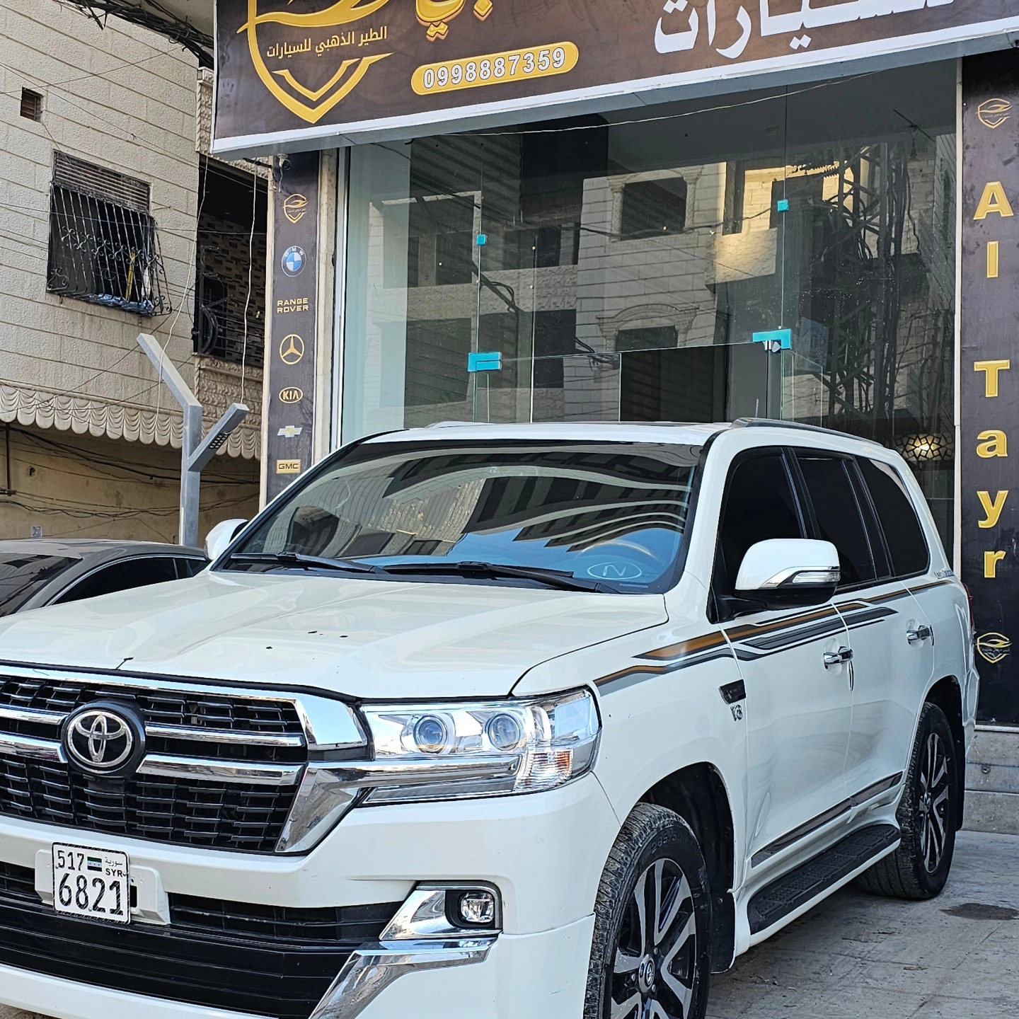 تويوتا لاندكروزر 2011 - صورة 2