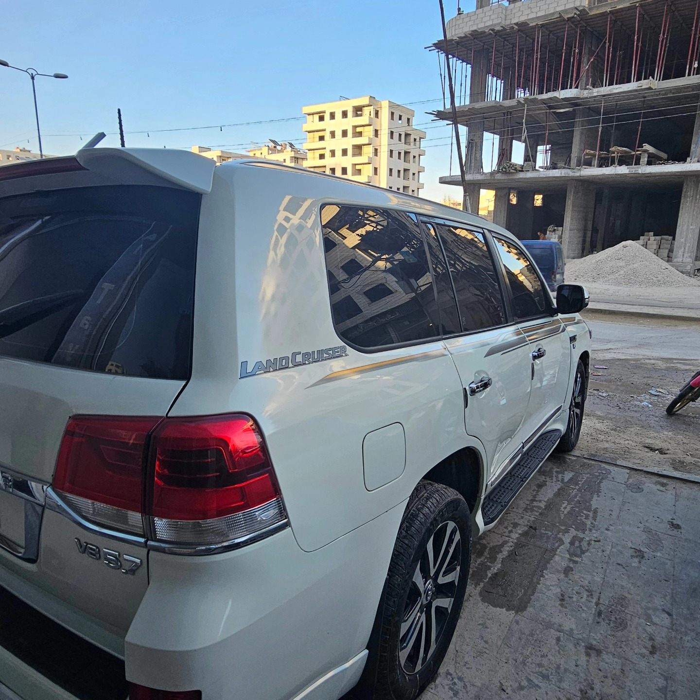 تويوتا لاندكروزر 2011 - صورة 4