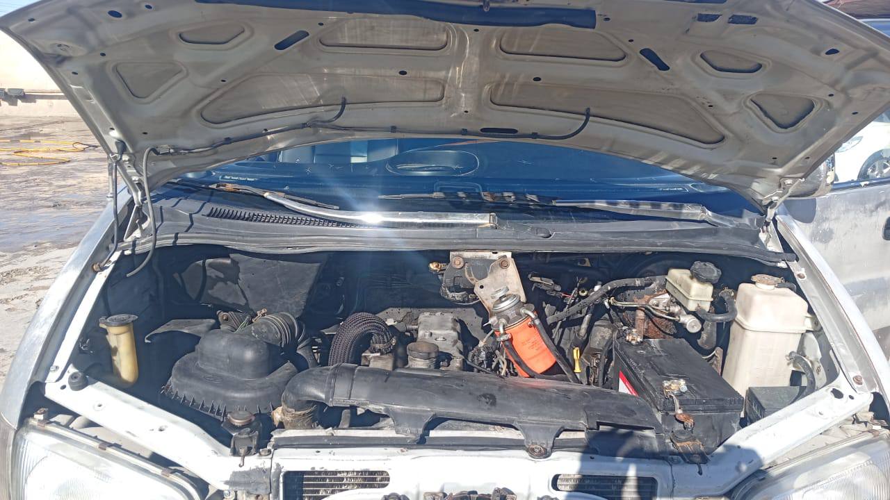 هيونداي H1 2004 - صورة 2