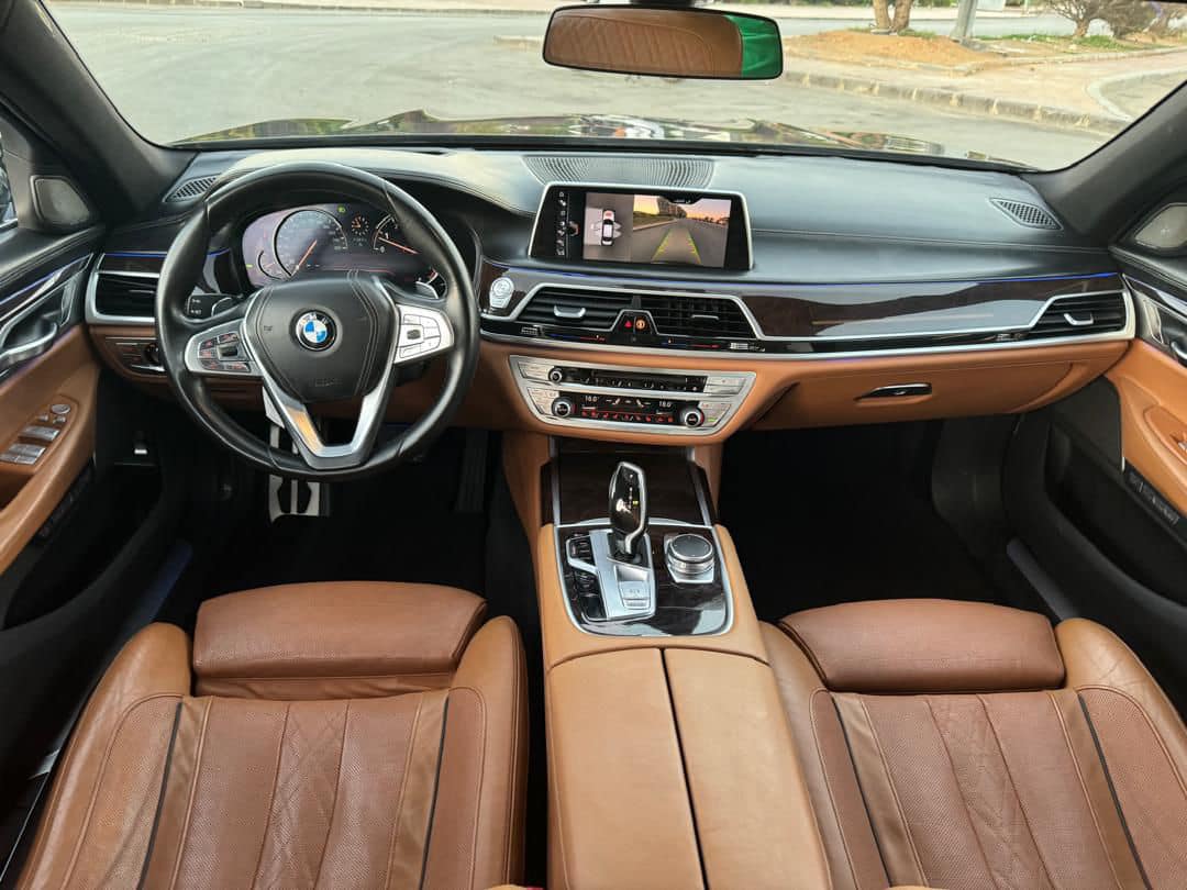 BMW 740 Li 2016 - صورة 4