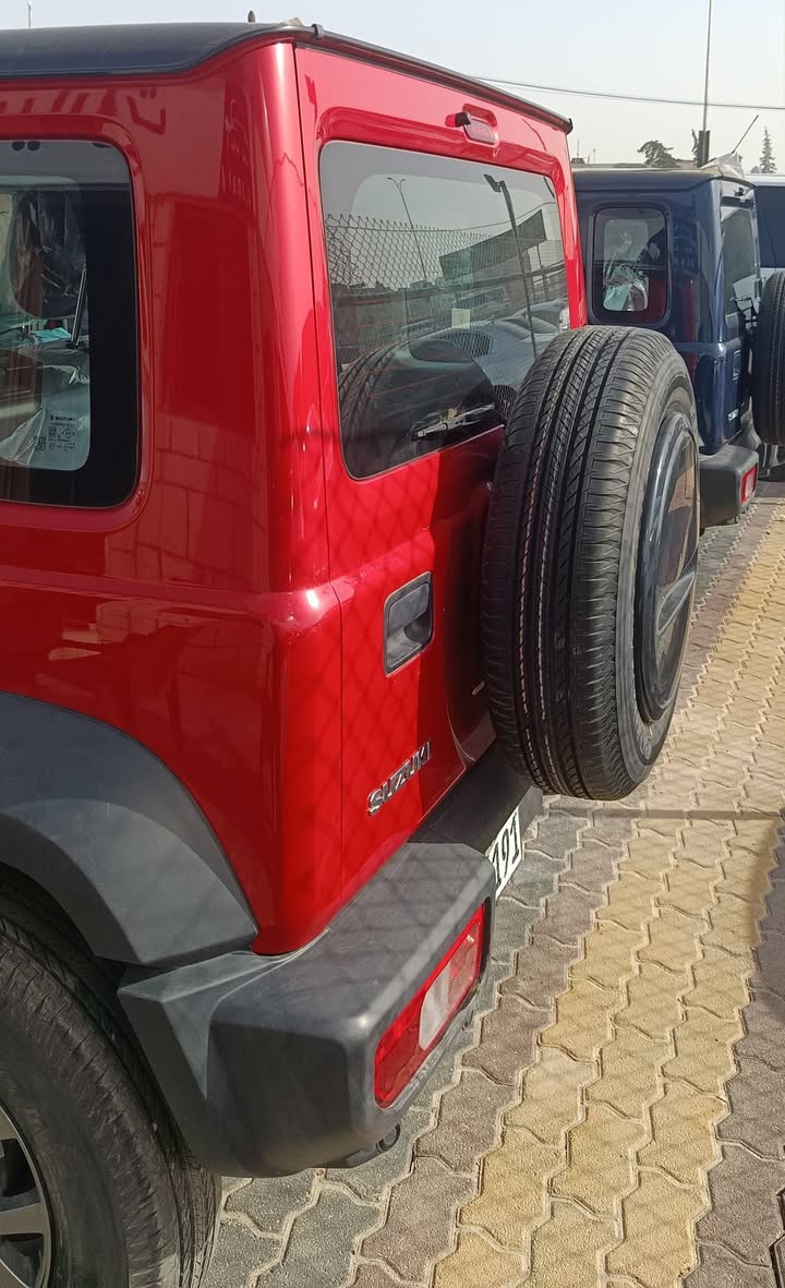 سوزوكي جيمني 2024 - صورة 2