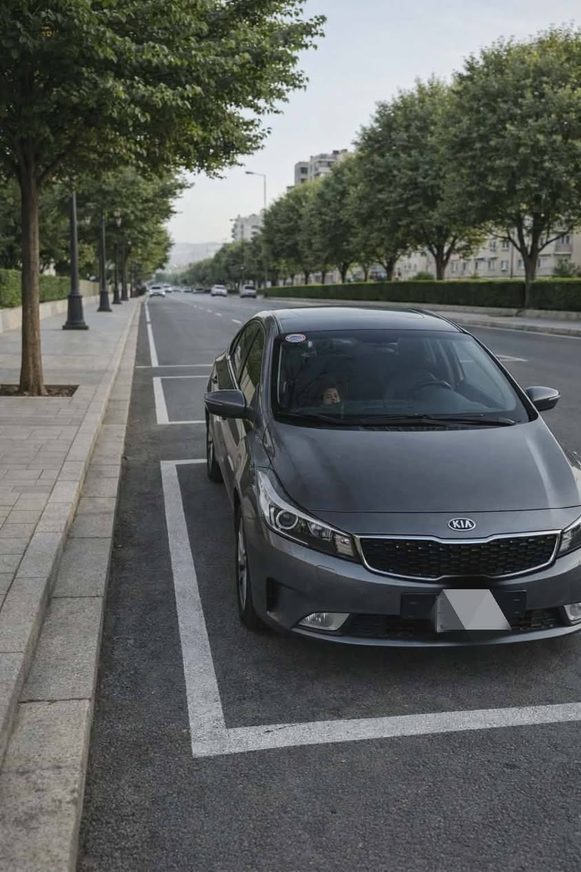 كيا فورتي (K3) 2016 - صورة 1