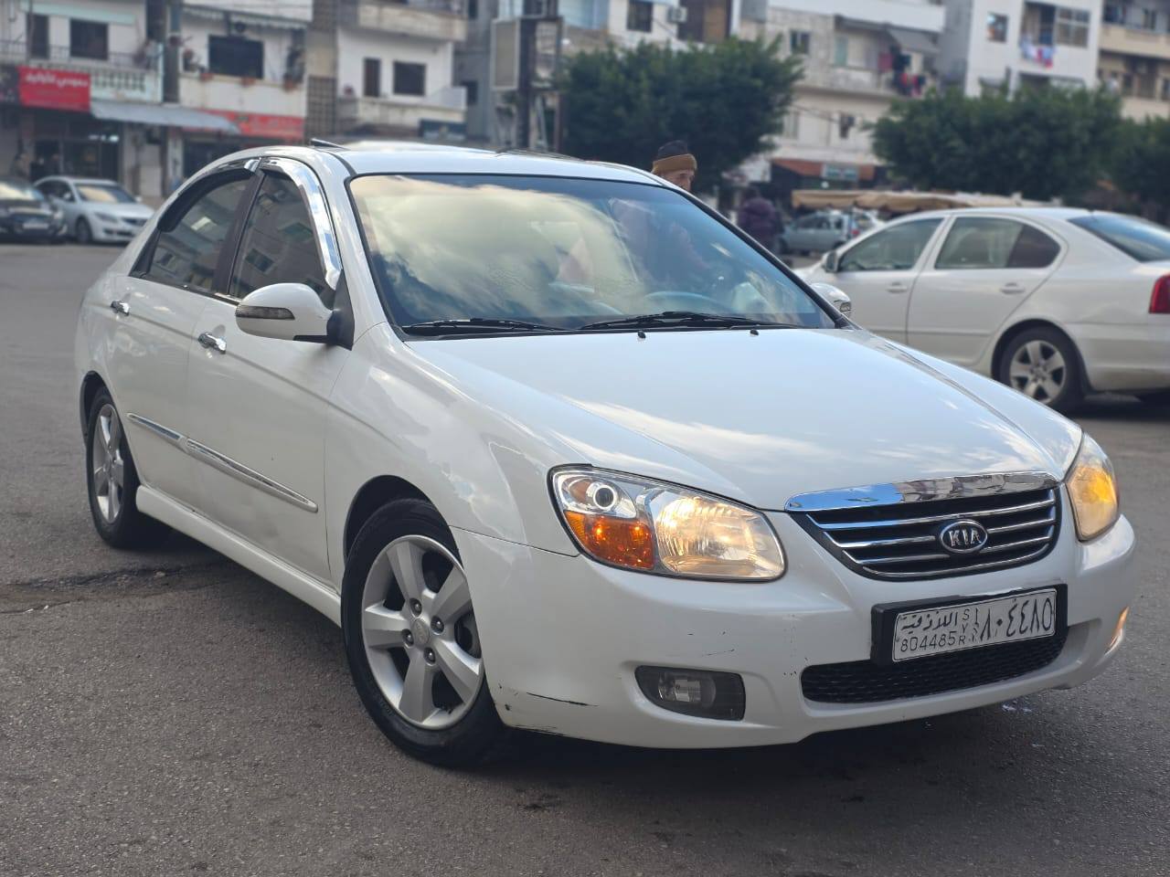 كيا سيراتو 2008 - صورة 1
