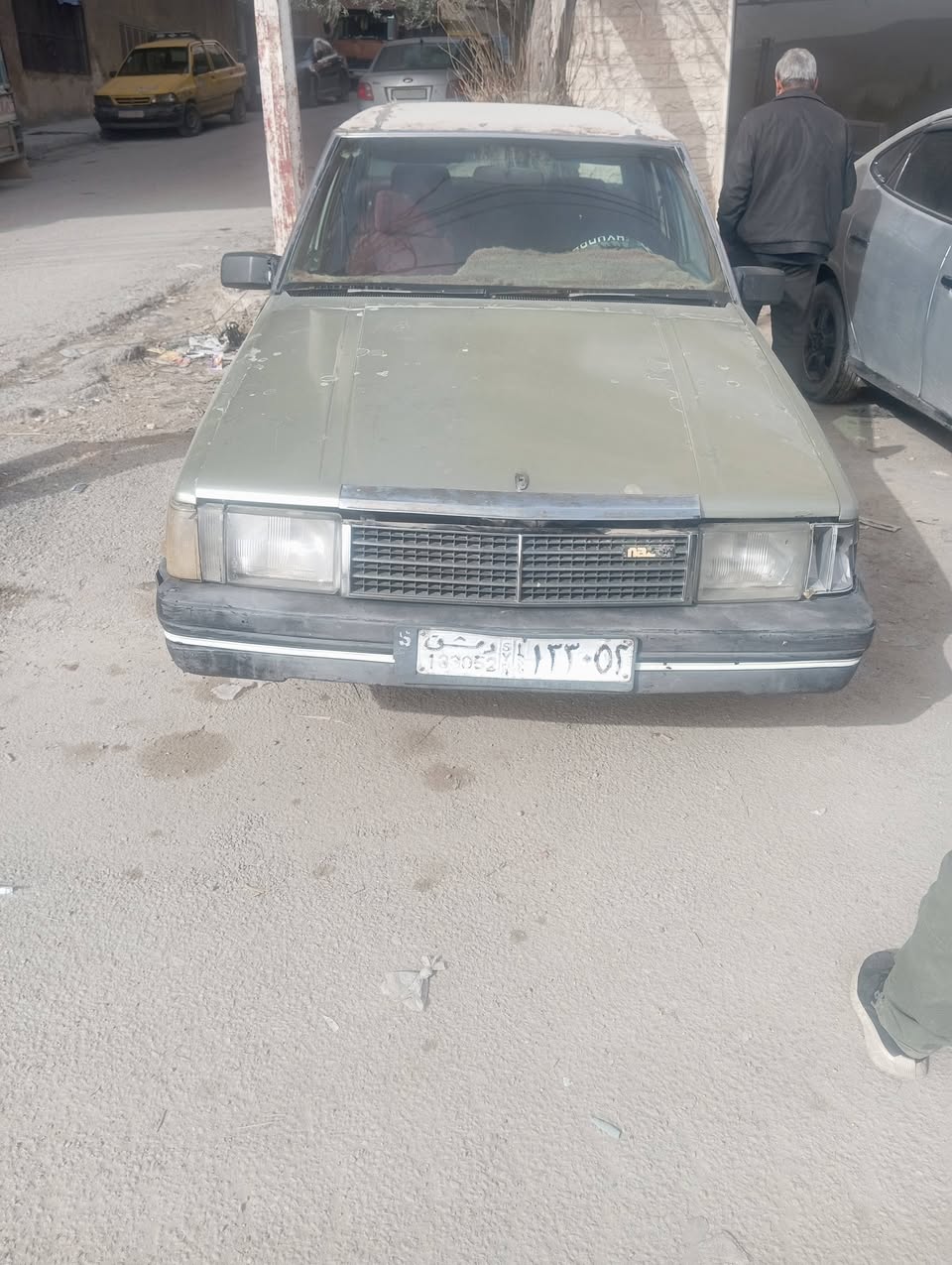 مازدا ٩٢٩ 1983 - صورة 1