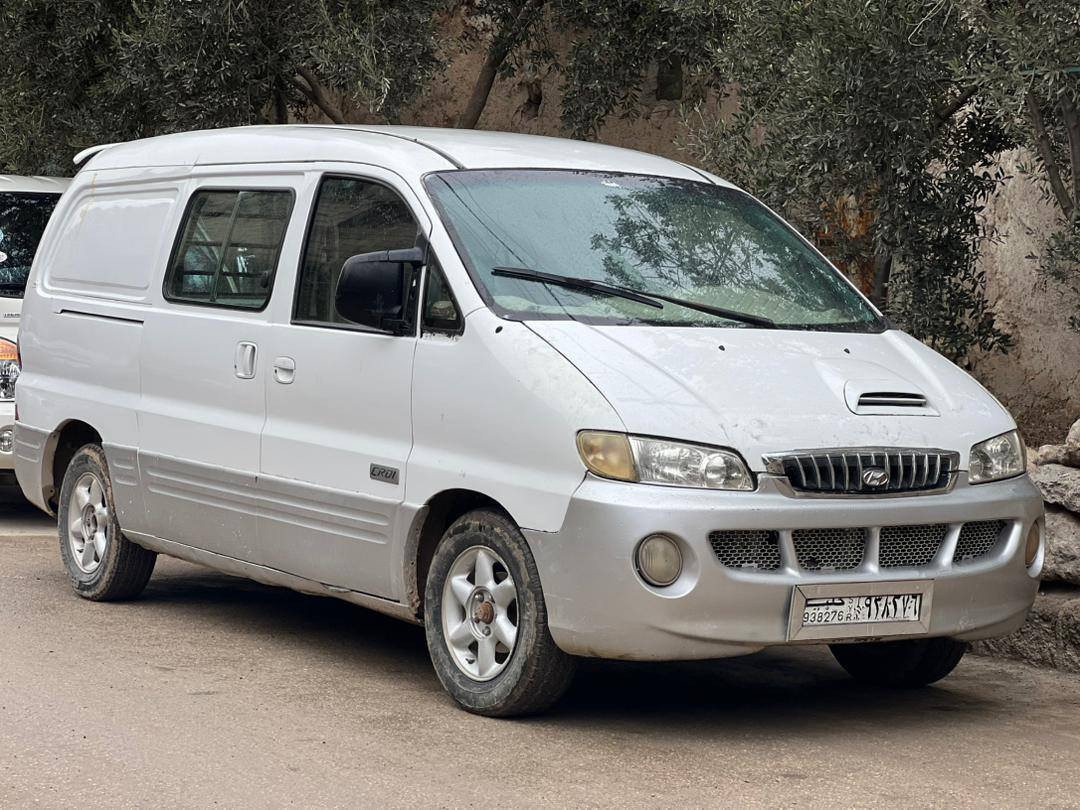 هيونداي ستاركس 1999 - صورة 1