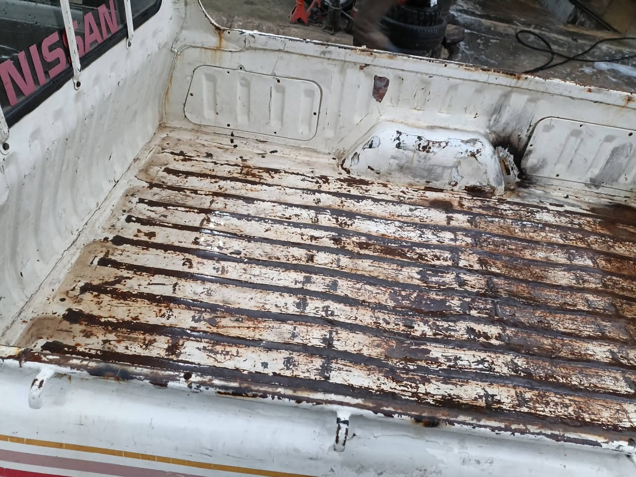 نيسان 1200 1994 - صورة 3