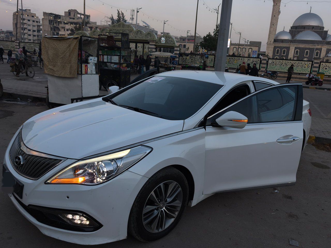 هيونداي أزيرا غرانديور 2015 - صورة 1