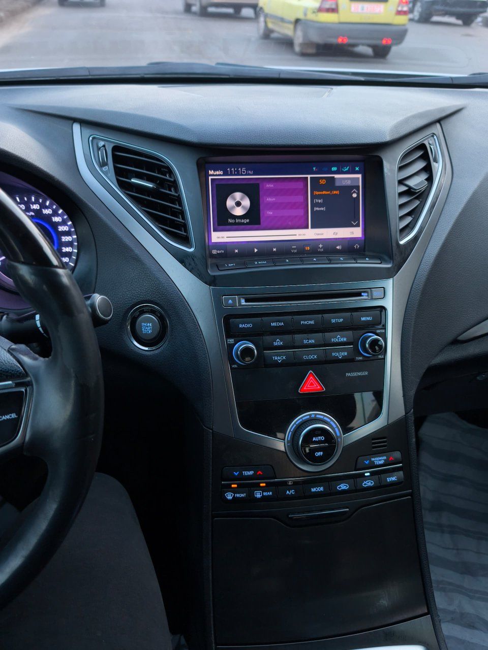 هيونداي أزيرا غرانديور 2015 - صورة 3