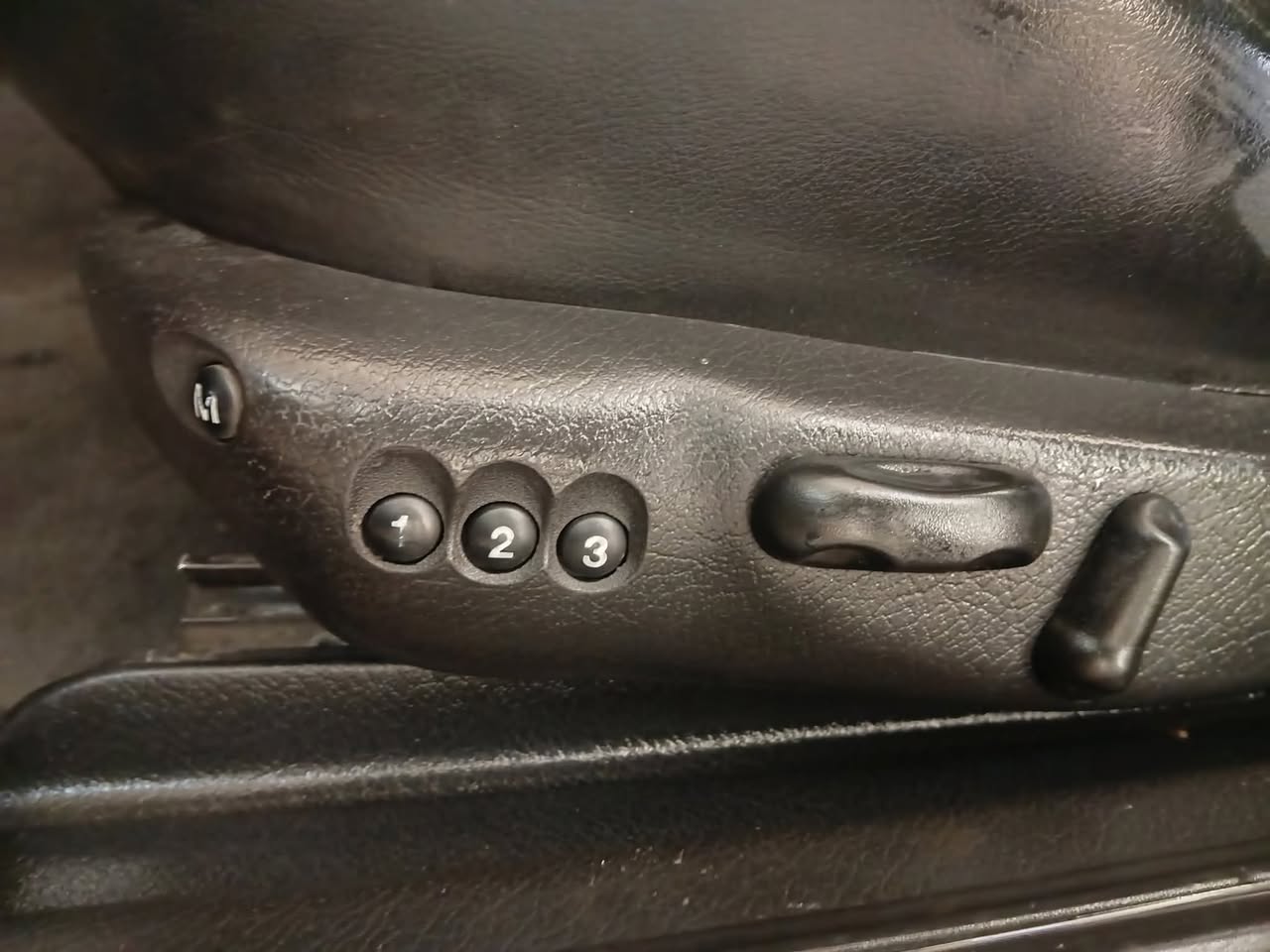 اوبل اوميغا 1996 - صورة 5