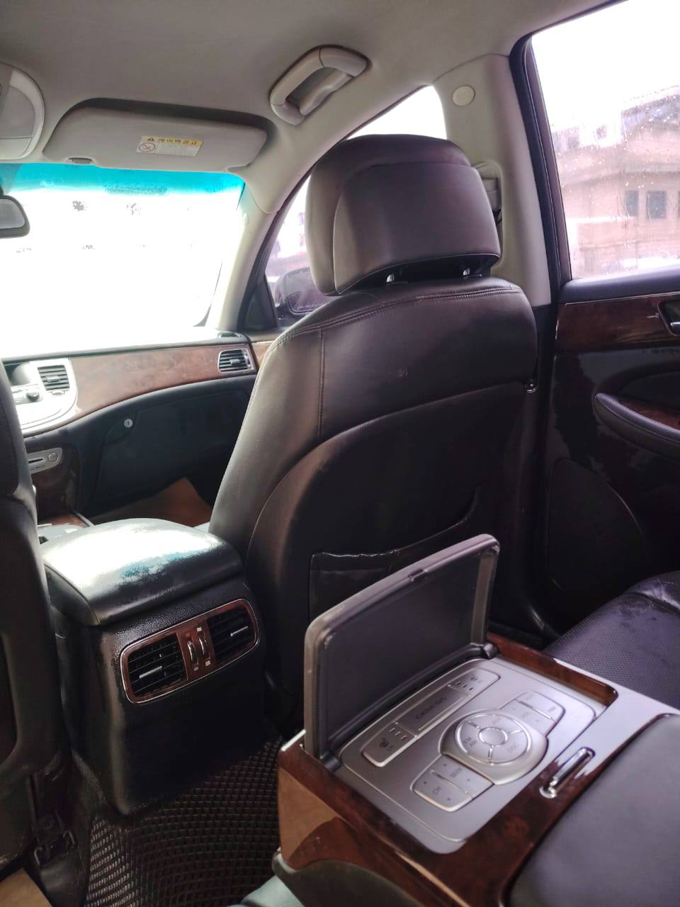 جنسس null 2010 - صورة 2