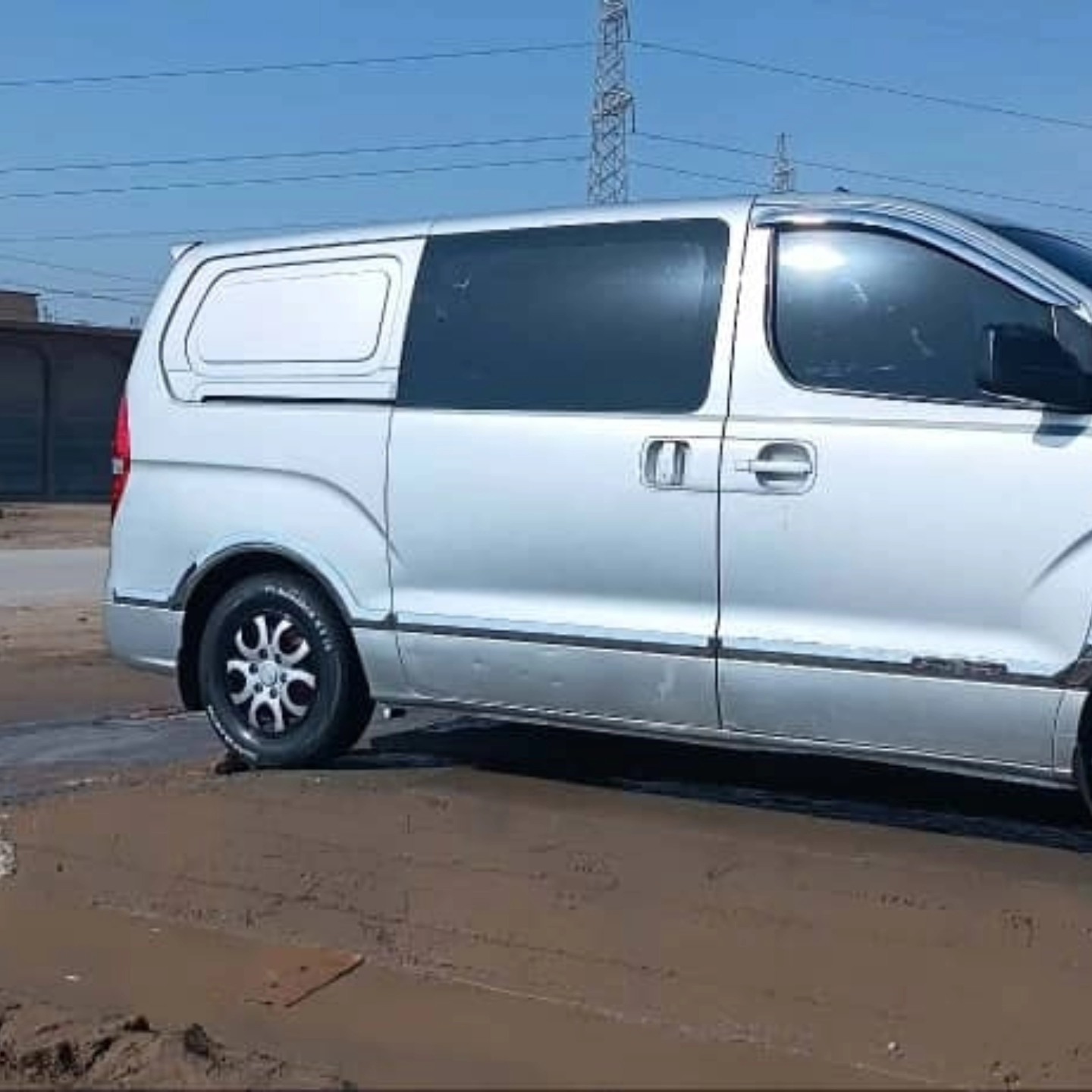 أتش ون H-1 2010 - صورة 3