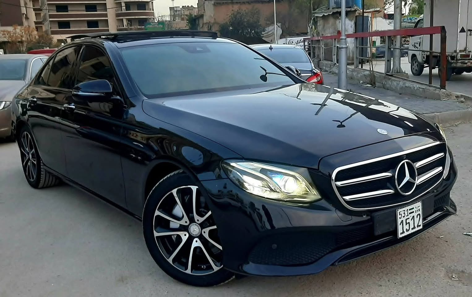 مرسيدس E300 2018 - صورة 1