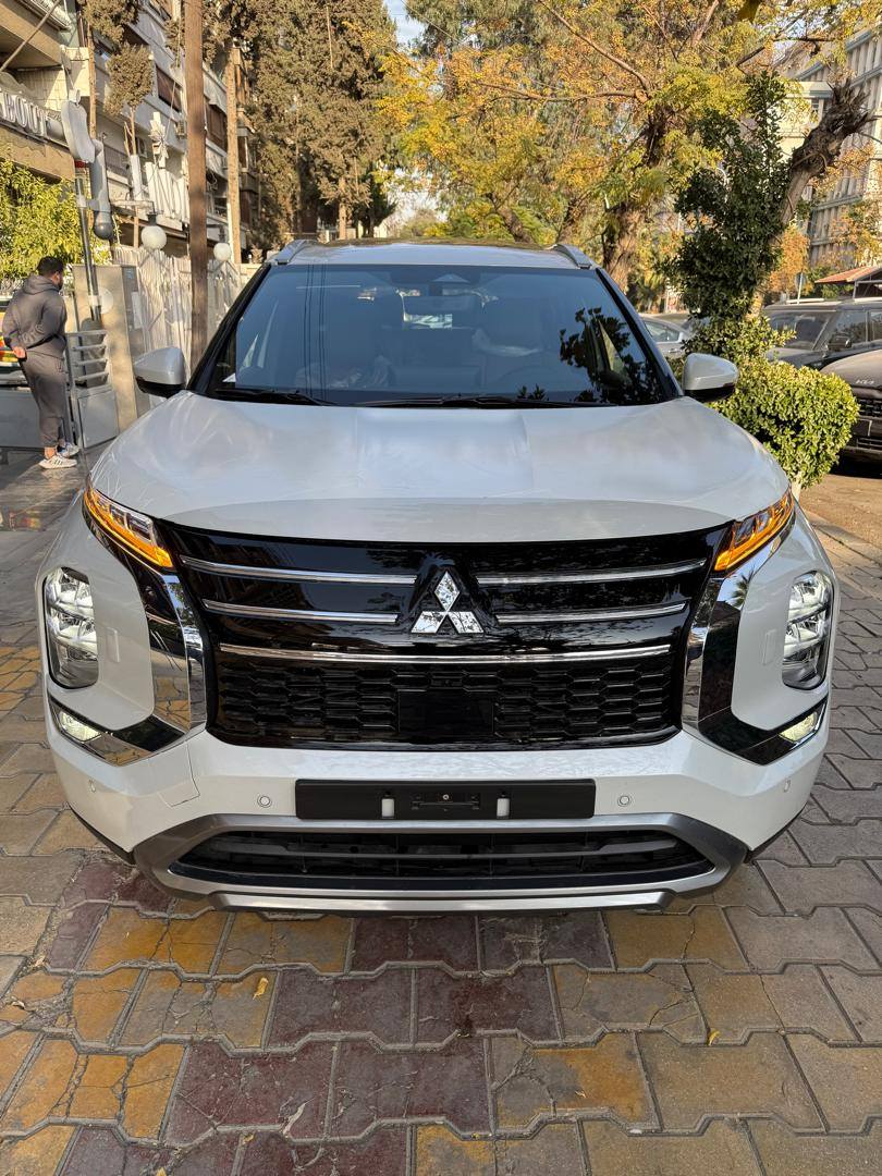 متسوبيشي أوت لاندر 2026 - صورة 4