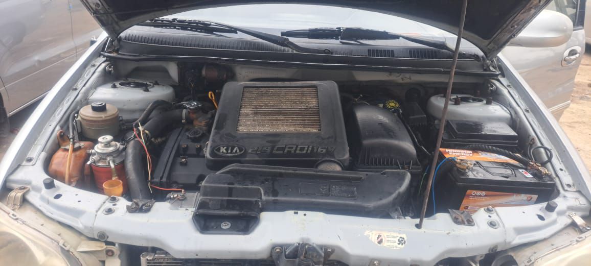 كيا كرنفال 2003 - صورة 1