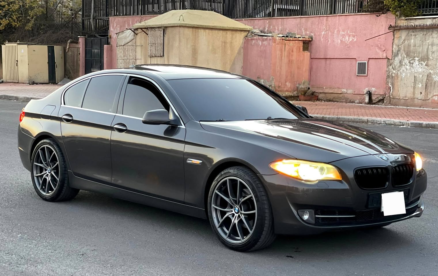 bmw 530 i 2014 - صورة 1