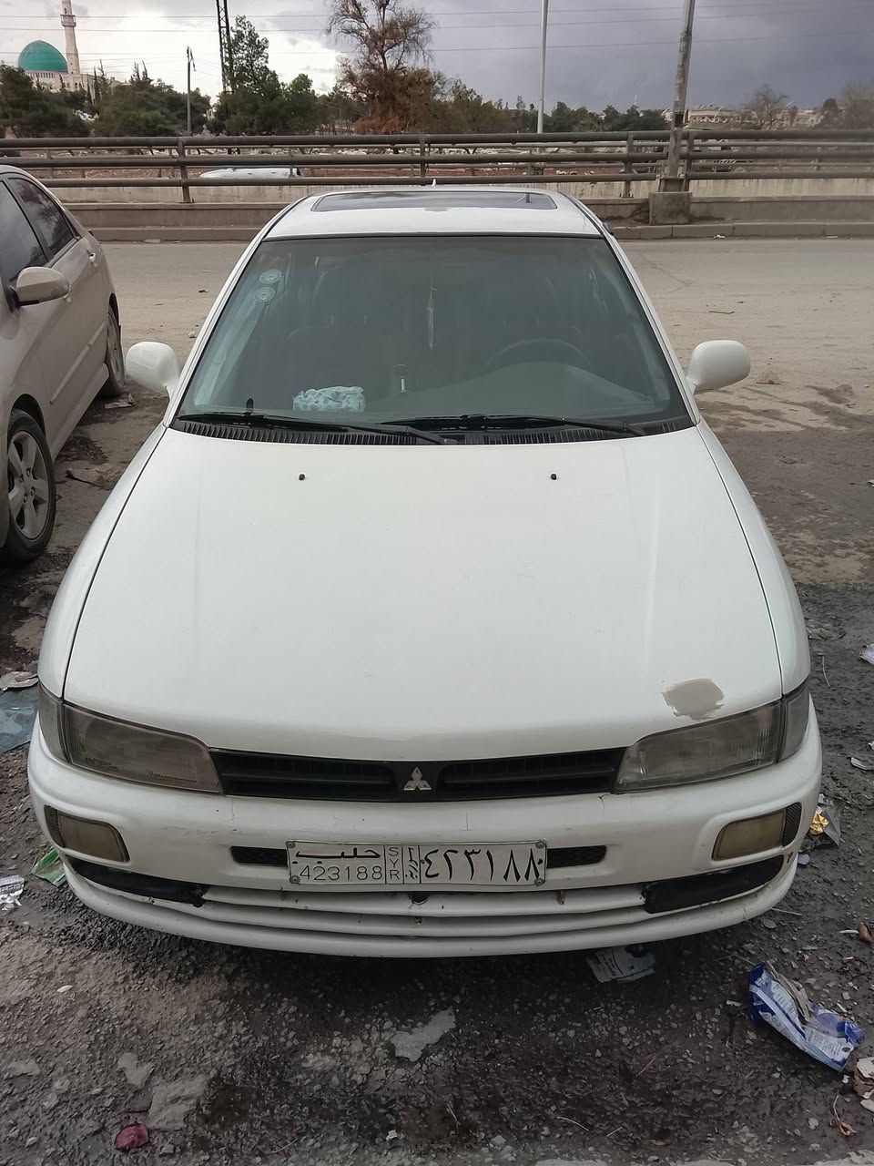 ميتسوبيشي لانسر 1993 - صورة 1