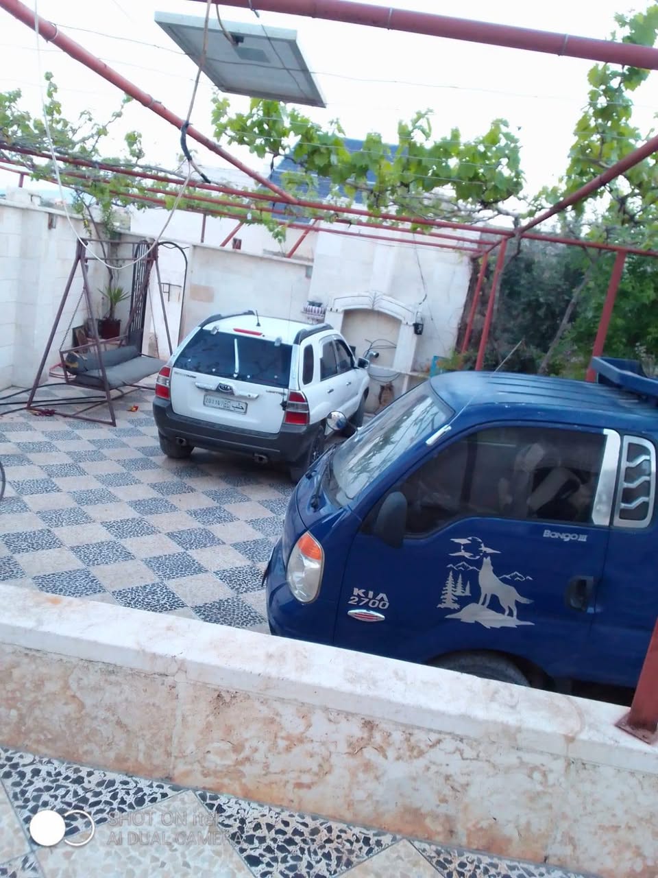 كيا بونجو 2008 - صورة 1