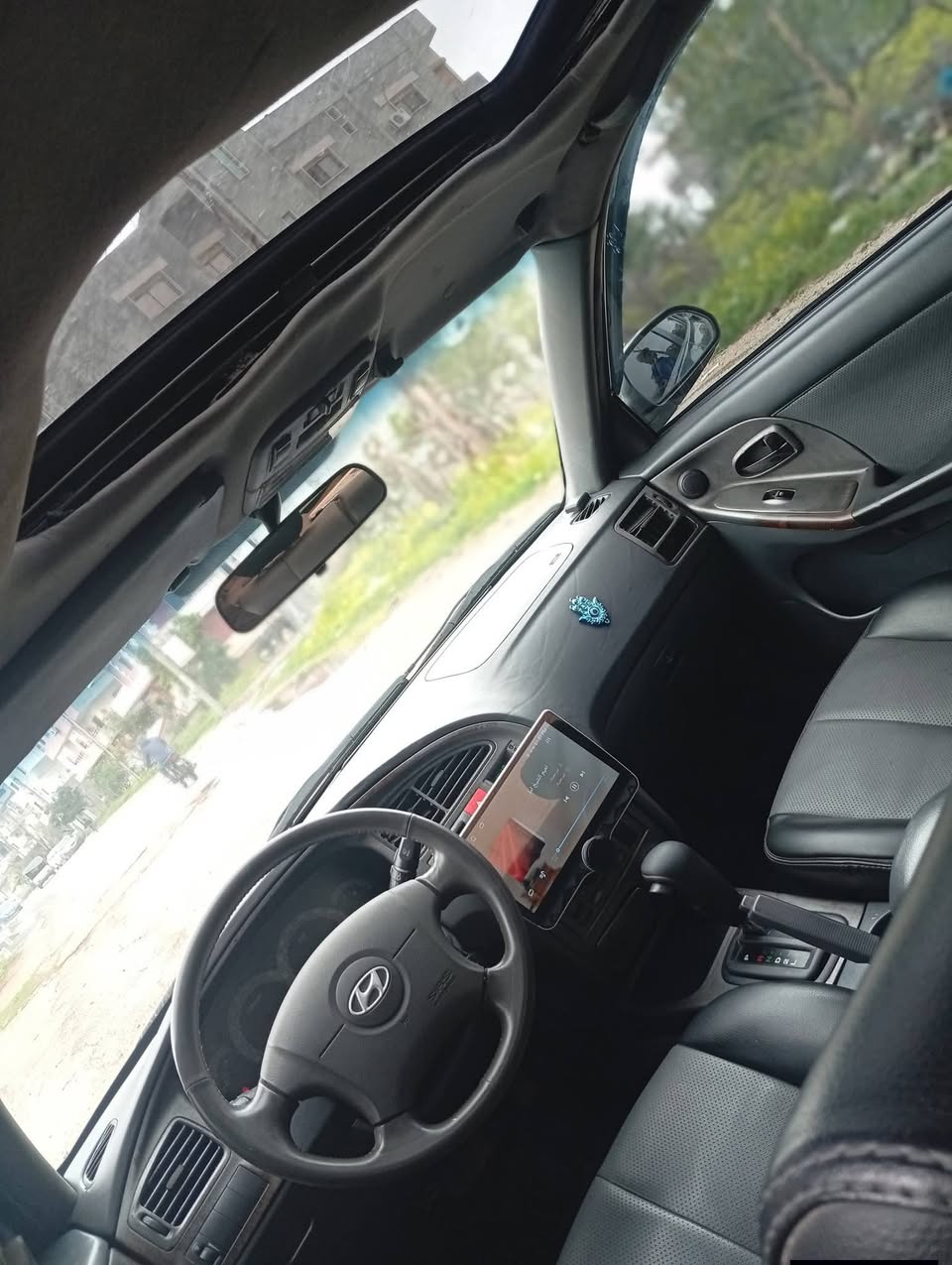 هيونداي إلنترا 2001 - صورة 4