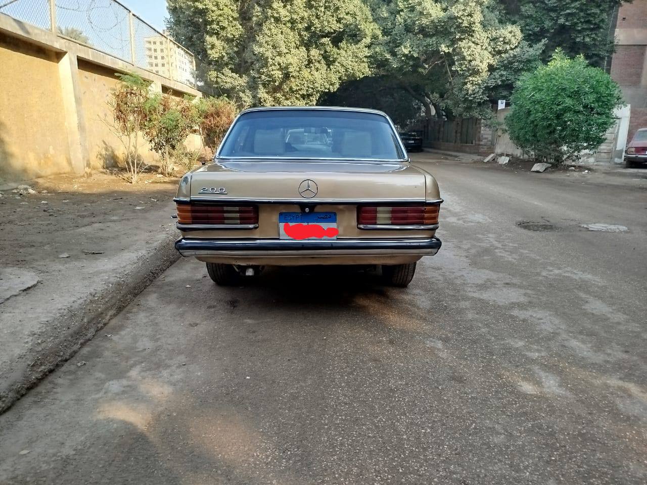 مرسيدس 200 1984 - صورة 3