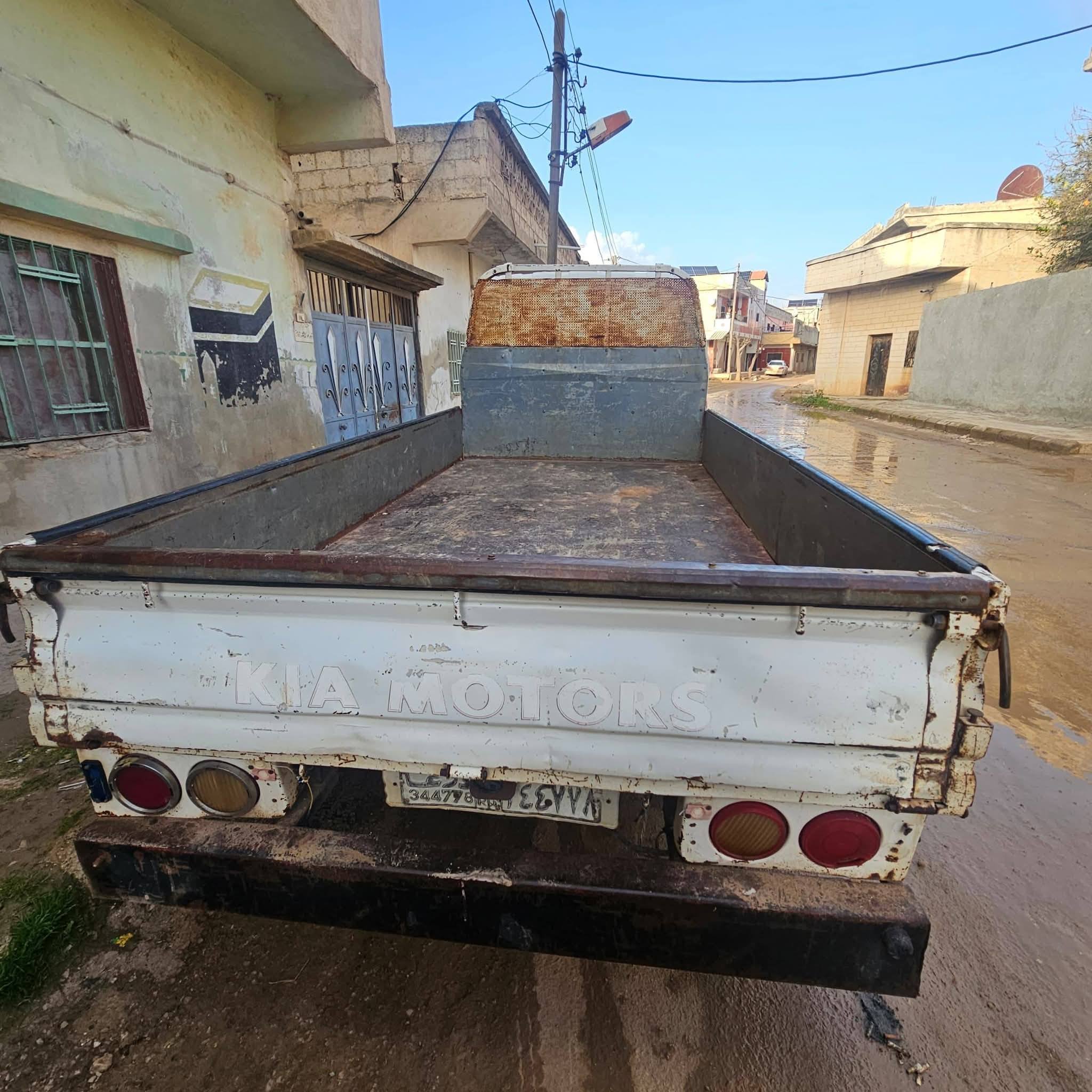 كيا ٢٧٠٠ 2010 - صورة 4