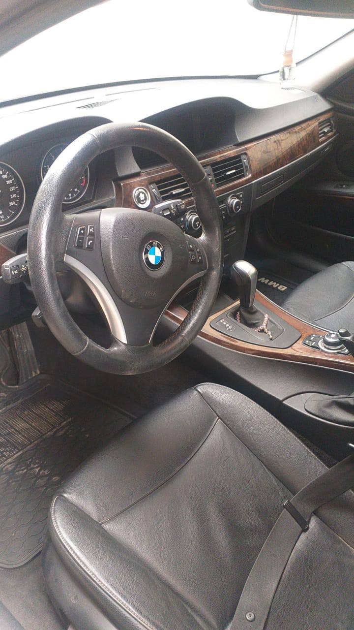BMW 328I 2011 - صورة 2
