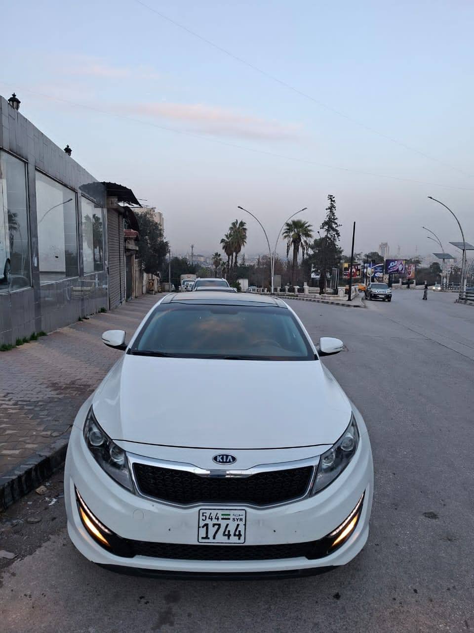 كيا K5 2012 - صورة 1