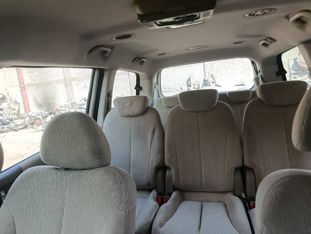 كيا كرنفال 2012 - صورة 4