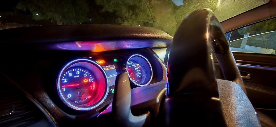 سامسونج SM 7 2013 - صورة 4