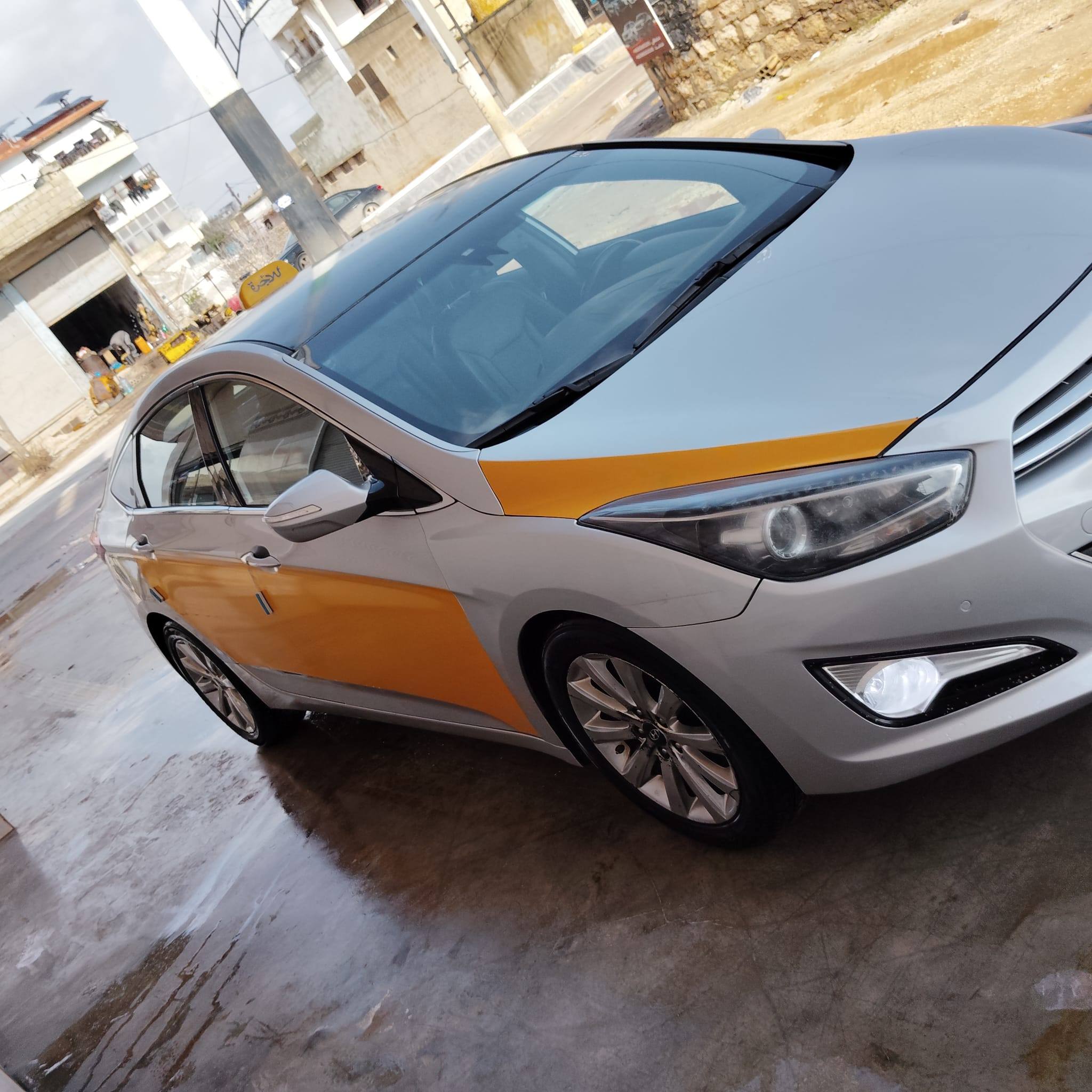 هيونداي آي 40 2012 - صورة 4