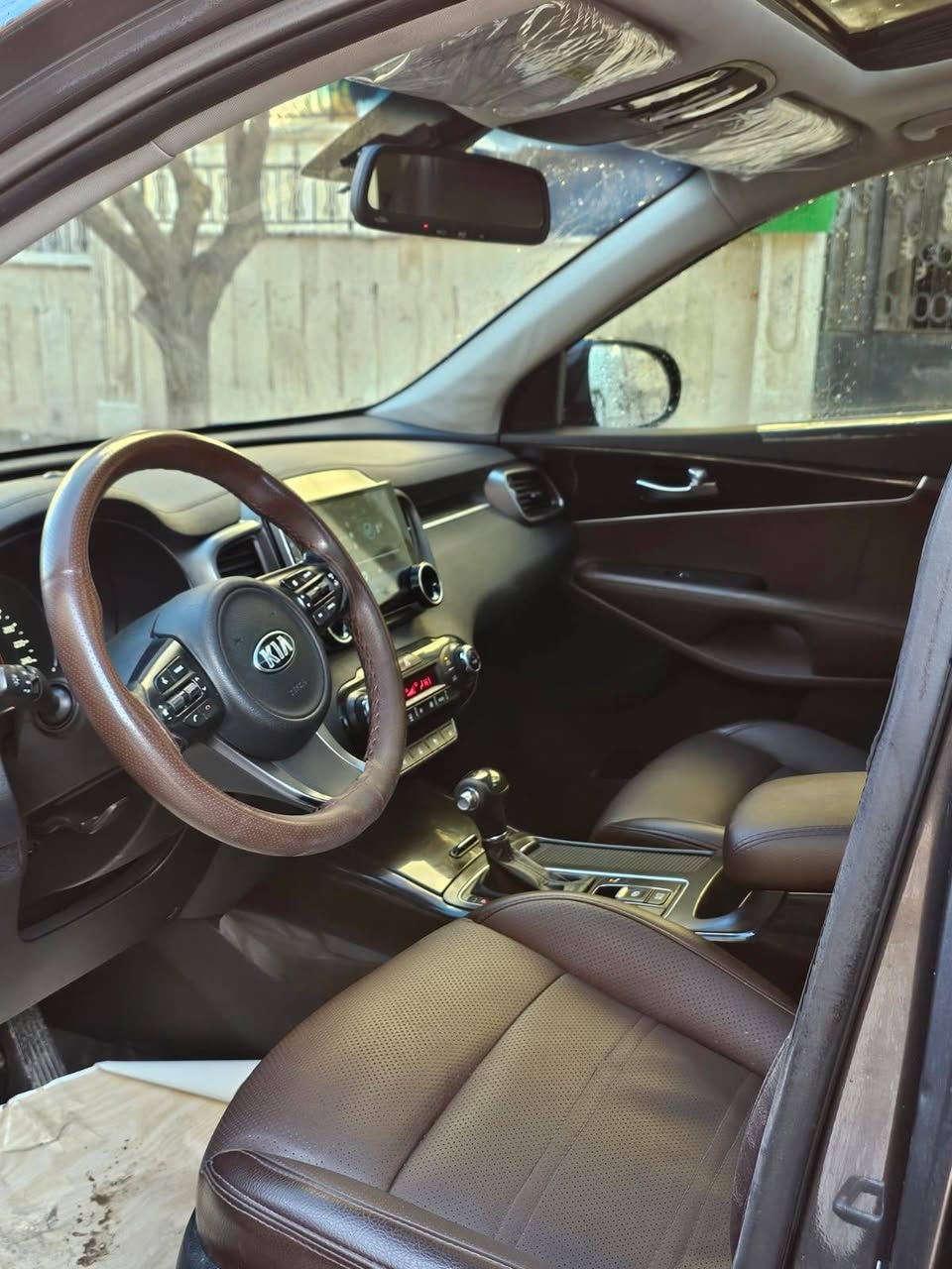 كيا سيرنتو 2015 - صورة 1