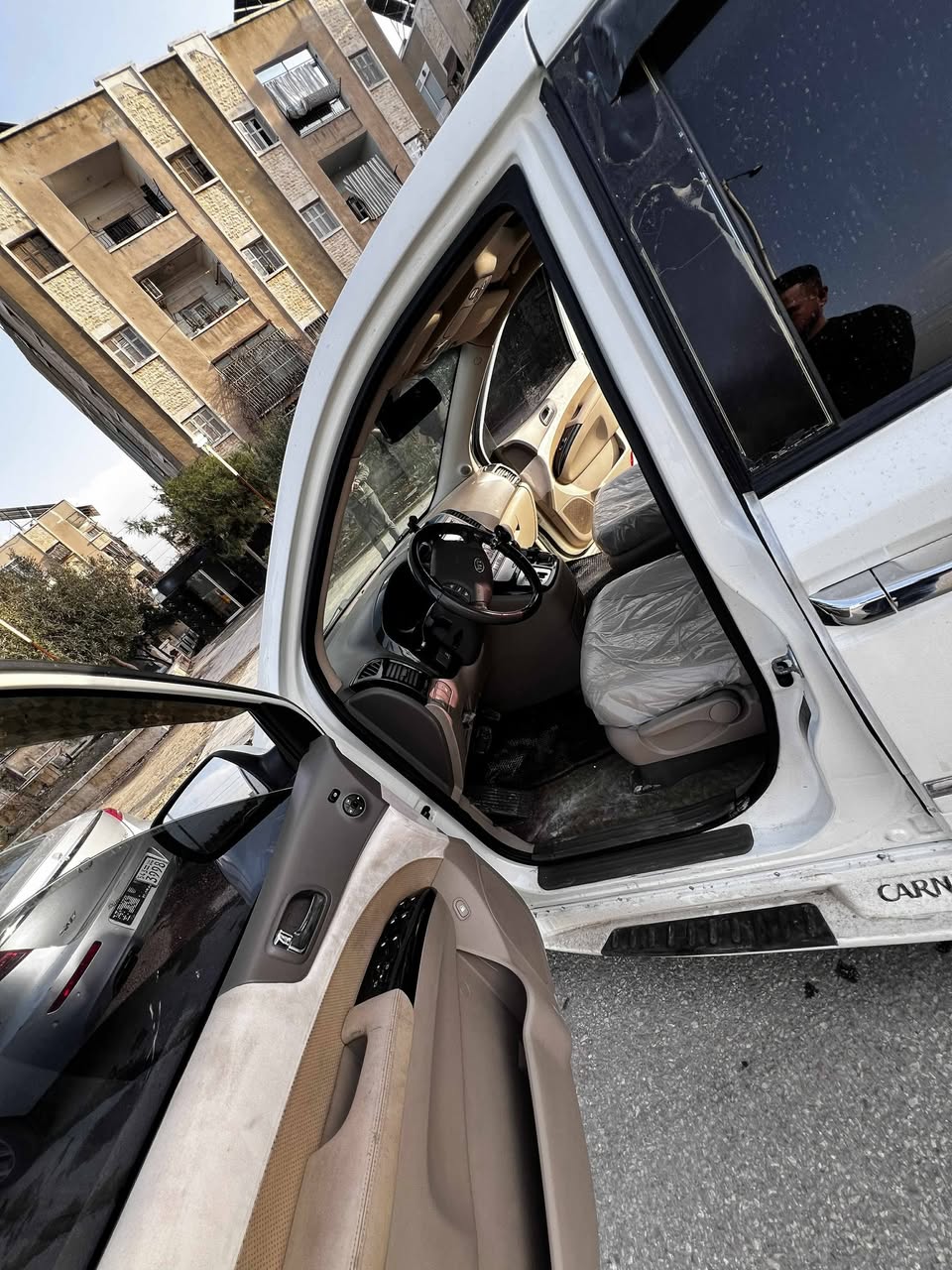 كيا كرنفال 2011 - صورة 5