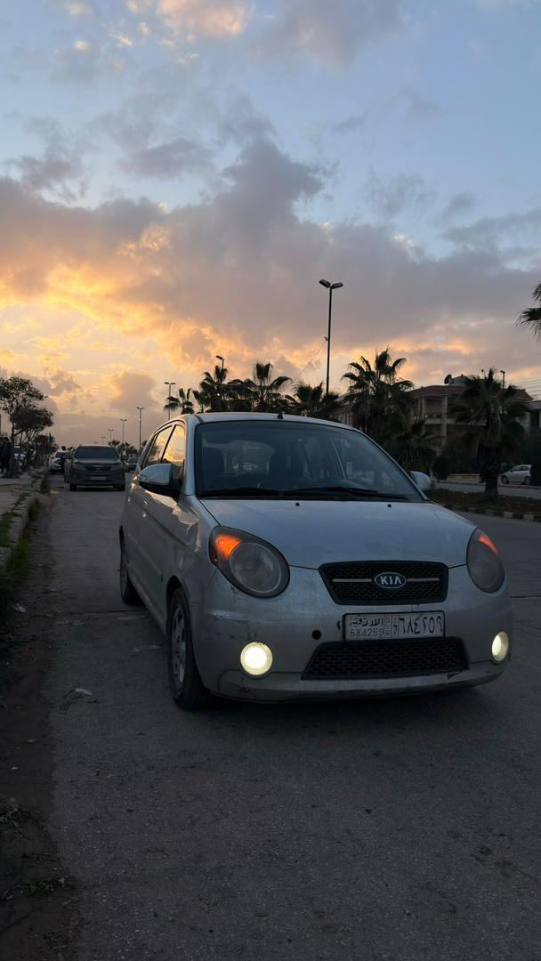 كيا مورنيغ 2009 - صورة 1