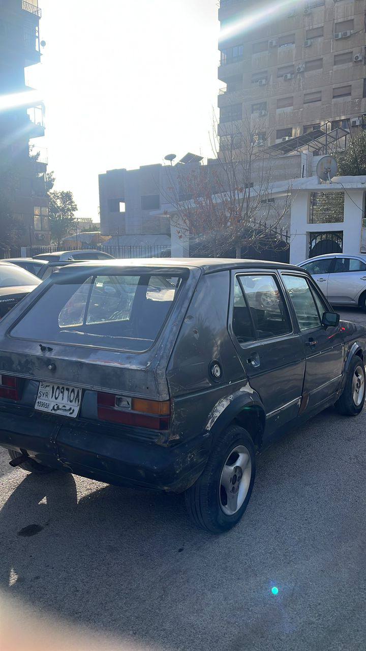 فولكس فاجن Golf 1976 - صورة 3