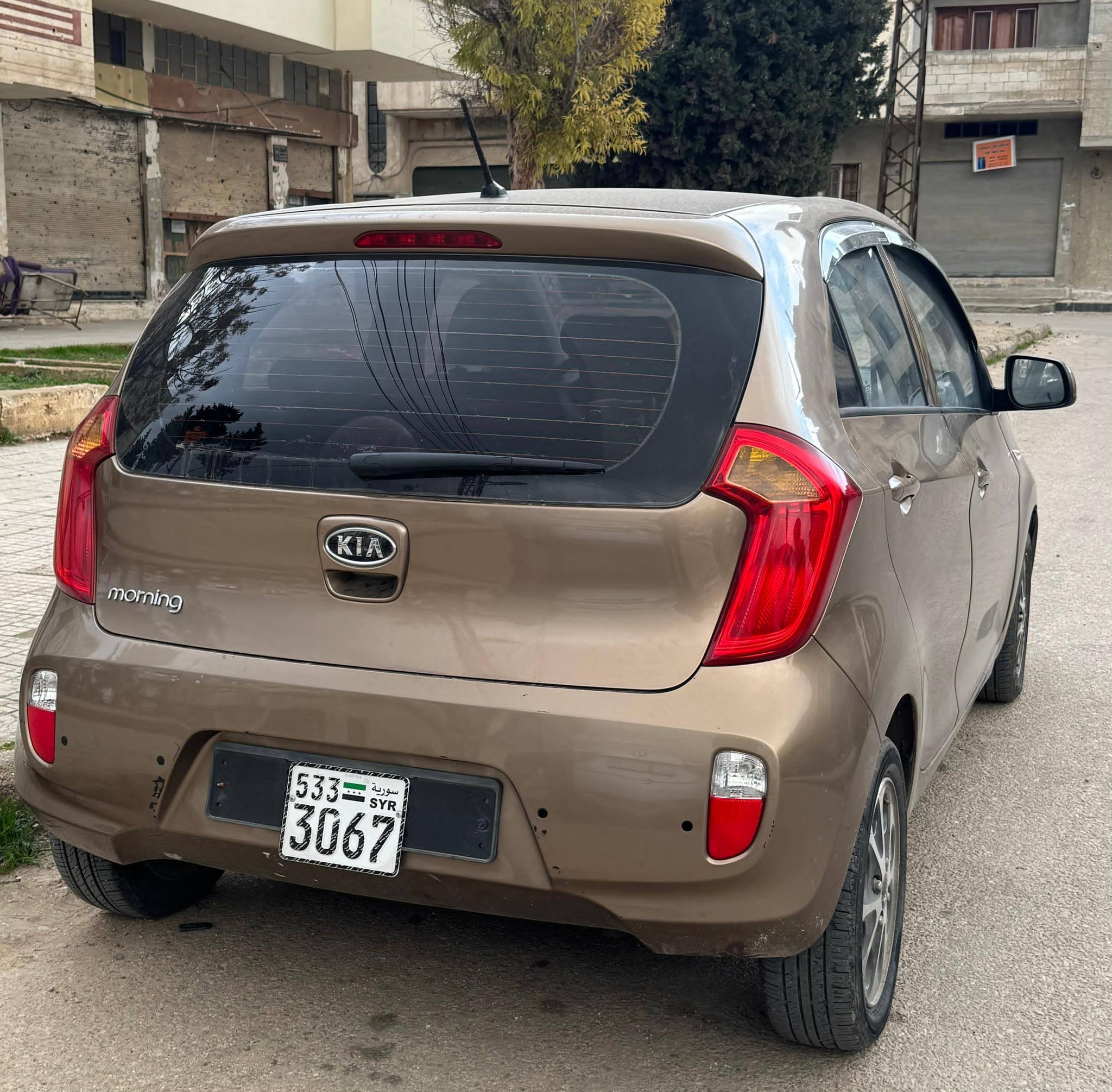 كيا مورنيغ 2011 - صورة 4