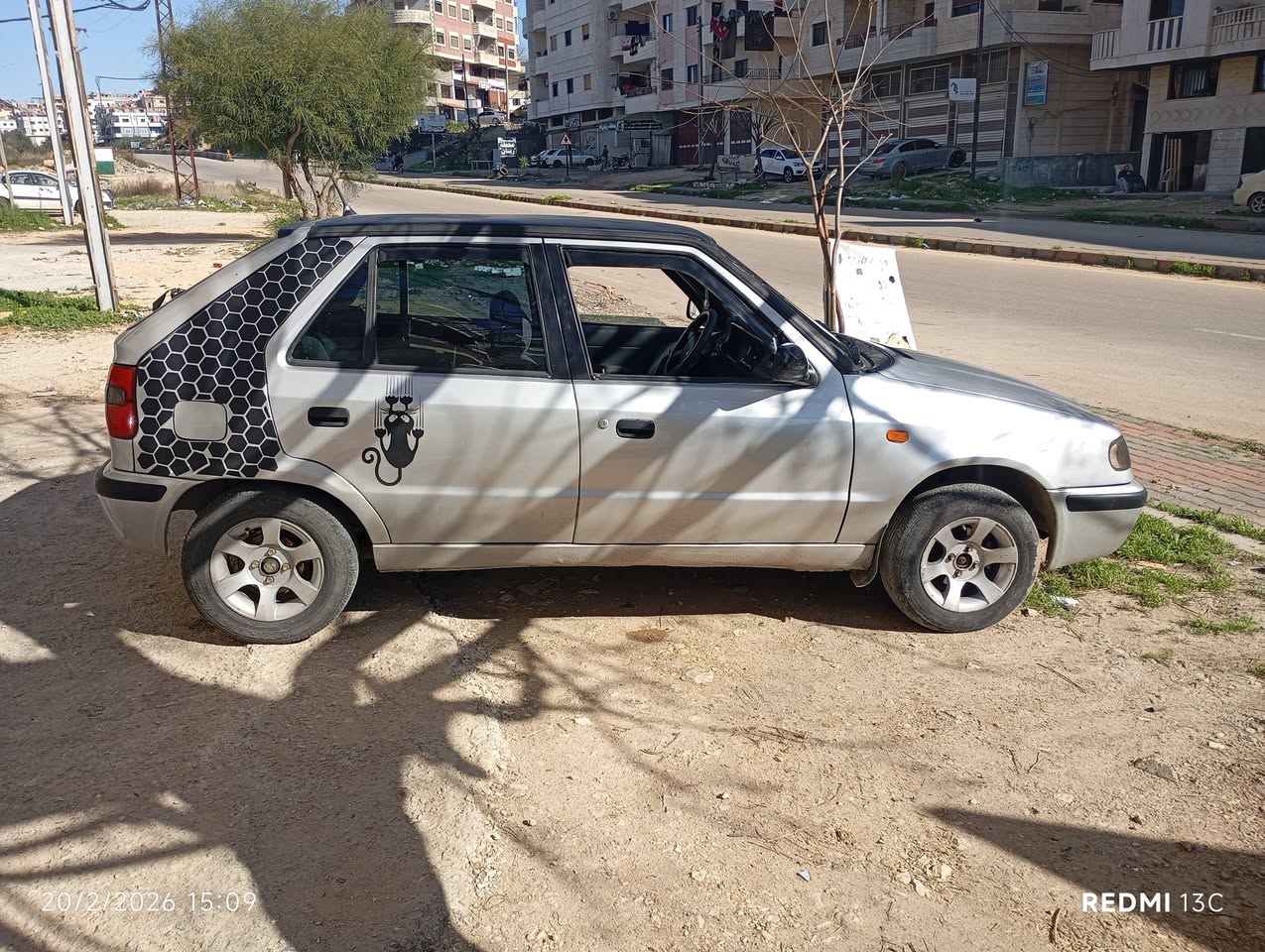 سكودا فينيسيا 2001 - صورة 2