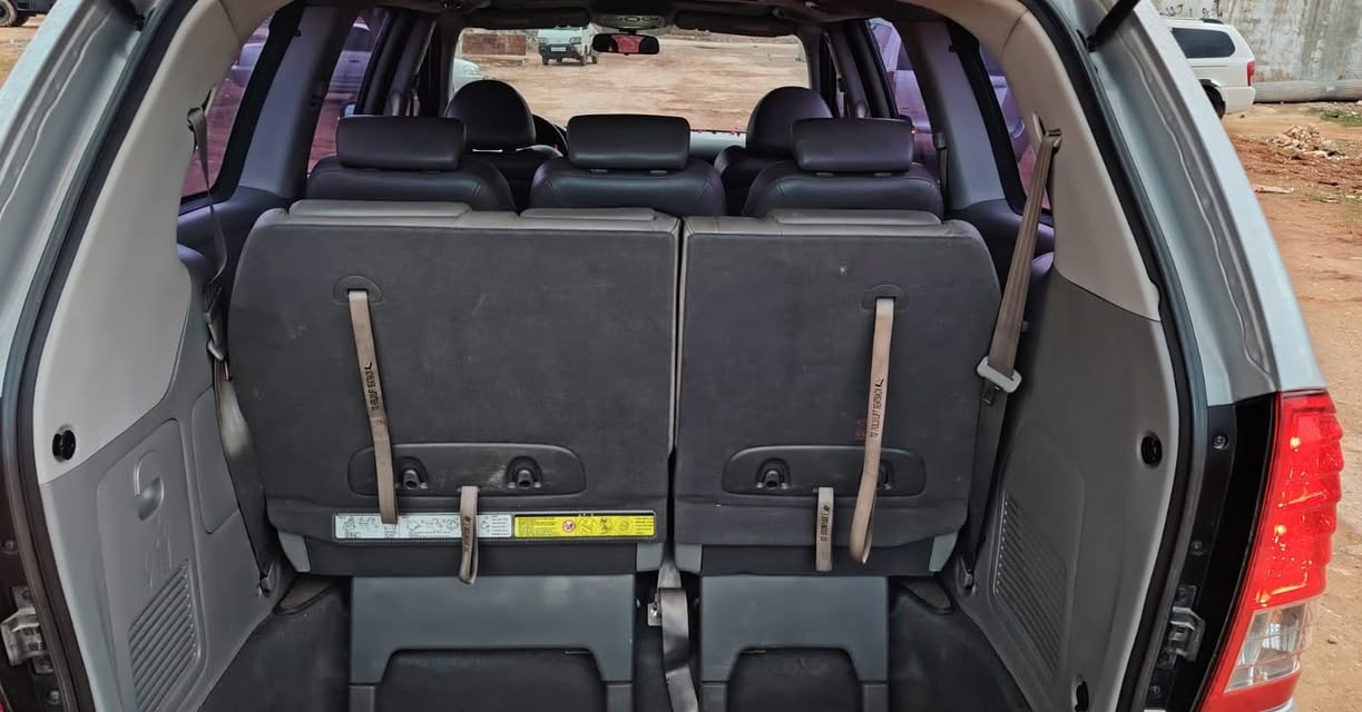 كيا كرنفال 2012 - صورة 3