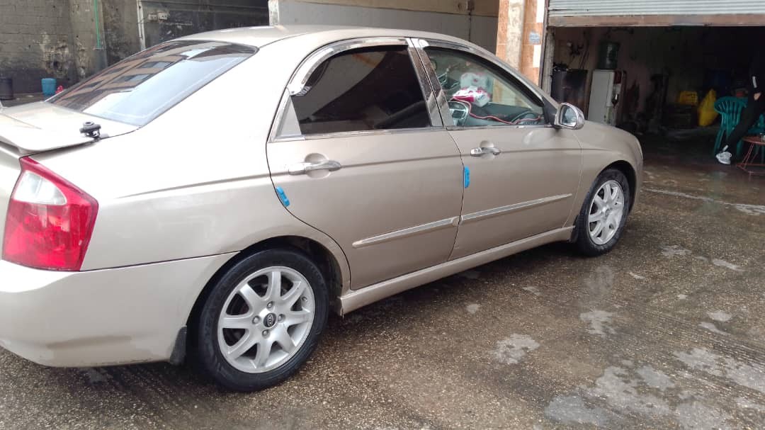 كيا سبكترا 2003 - صورة 1