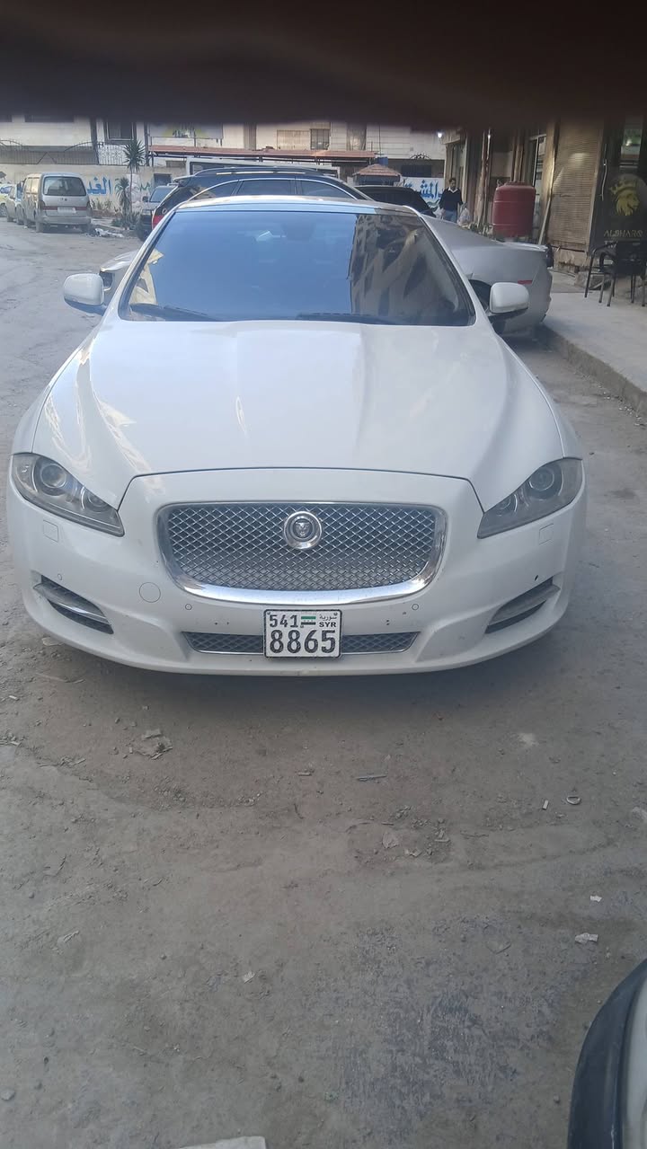 جاكور XJL 2011 - صورة 2