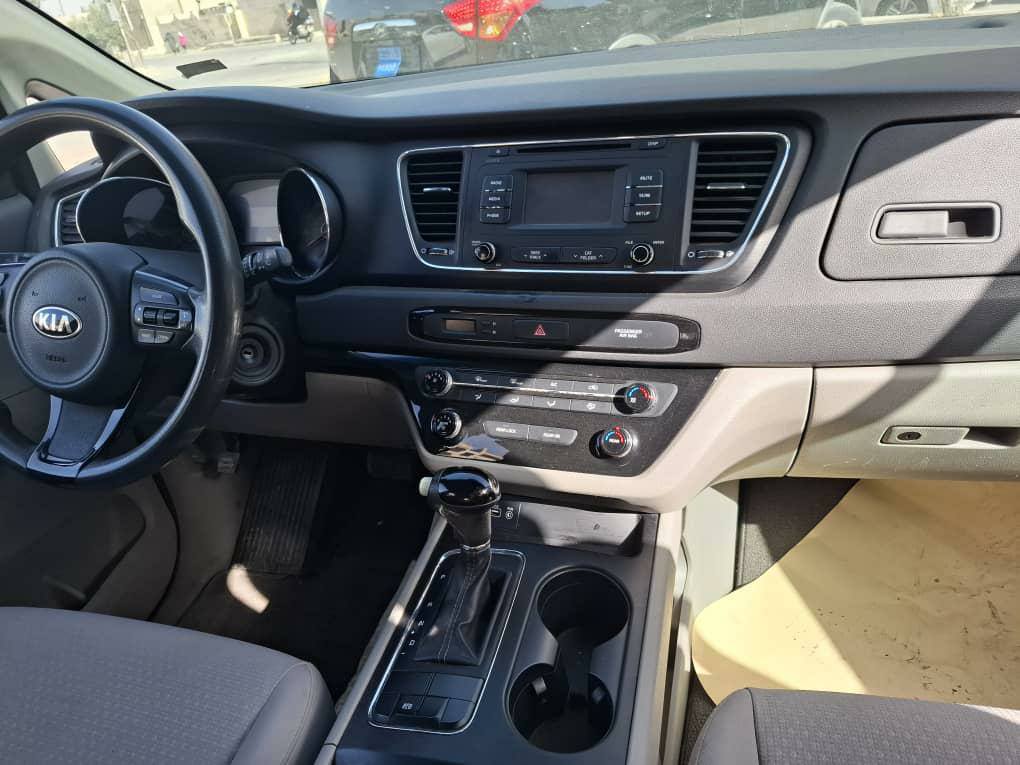 كيا سيدونا 2016 - صورة 1