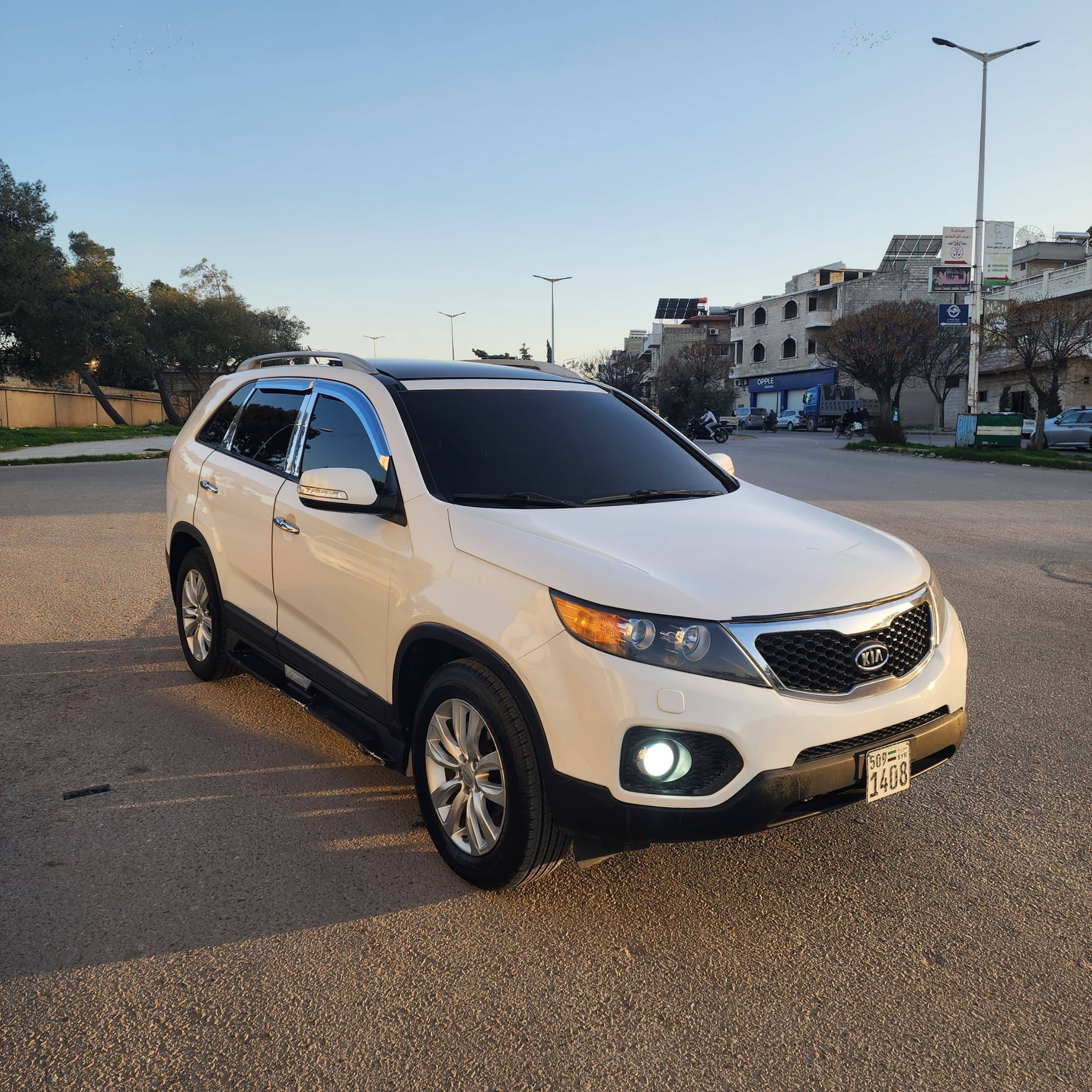 كيا سورينتو 2011 - صورة 3