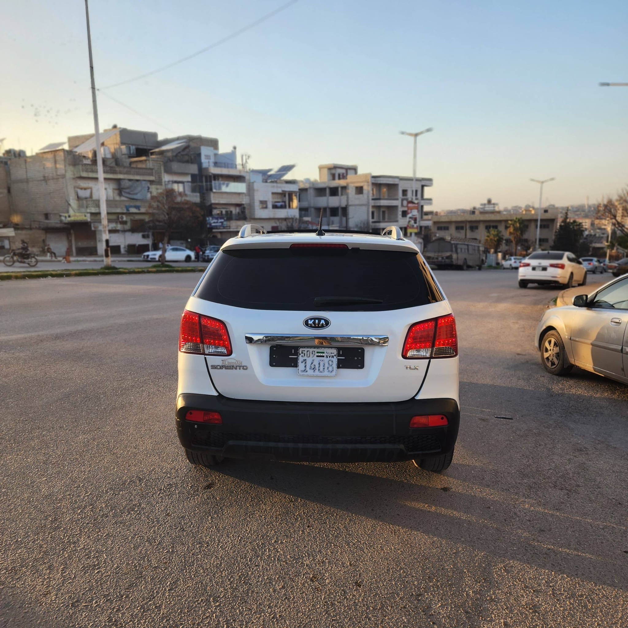 كيا سورينتو 2011 - صورة 4