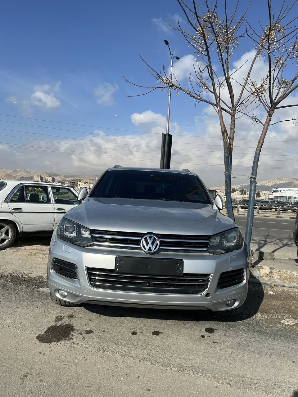 فولكس فاجن طوارق 2012 - صورة 1