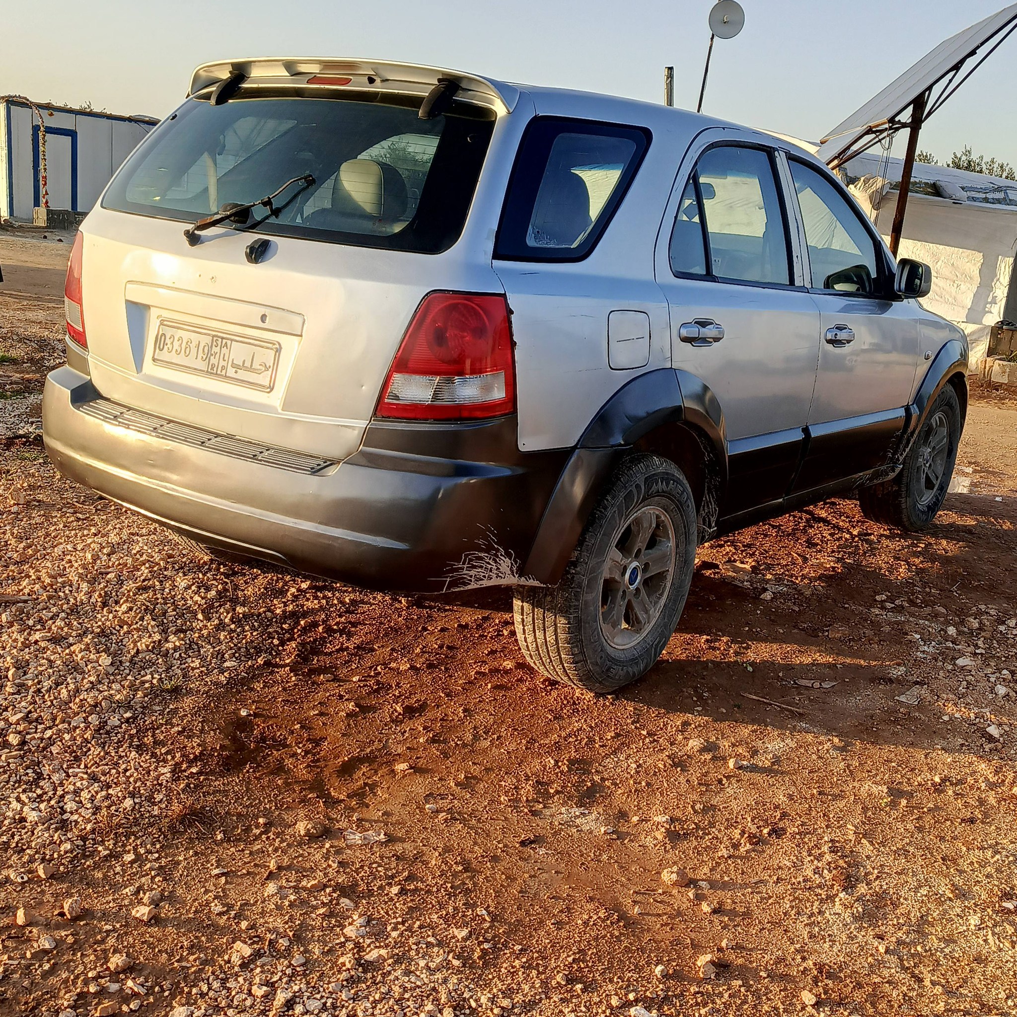 كيا سيرنتو 2002 - صورة 3