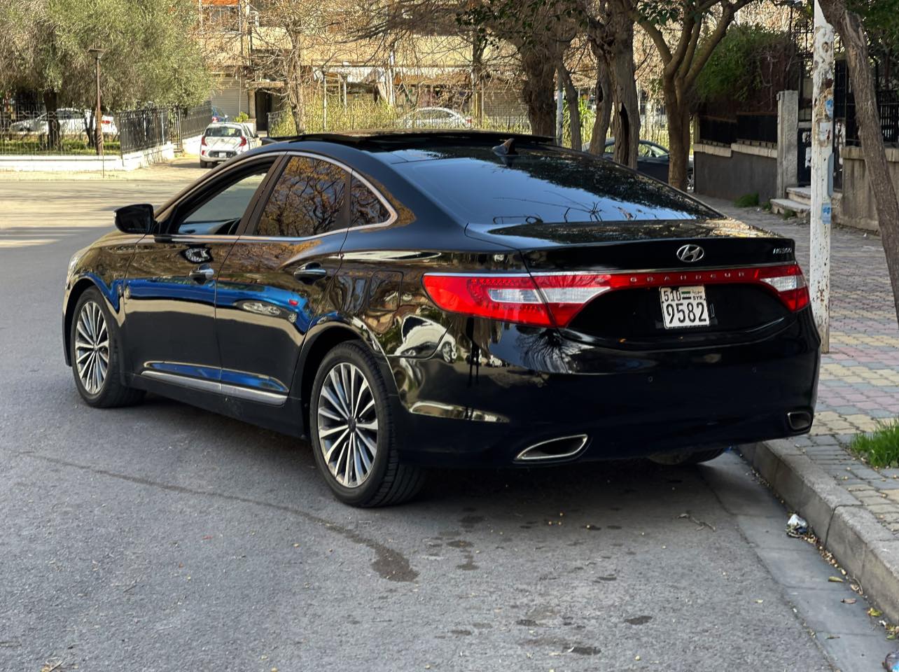 هيونداي أزايرا 2014 - صورة 5