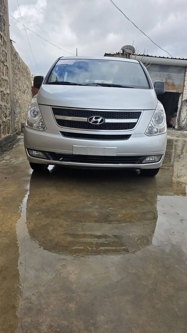 هيونداي ستاركس 2009 - صورة 1