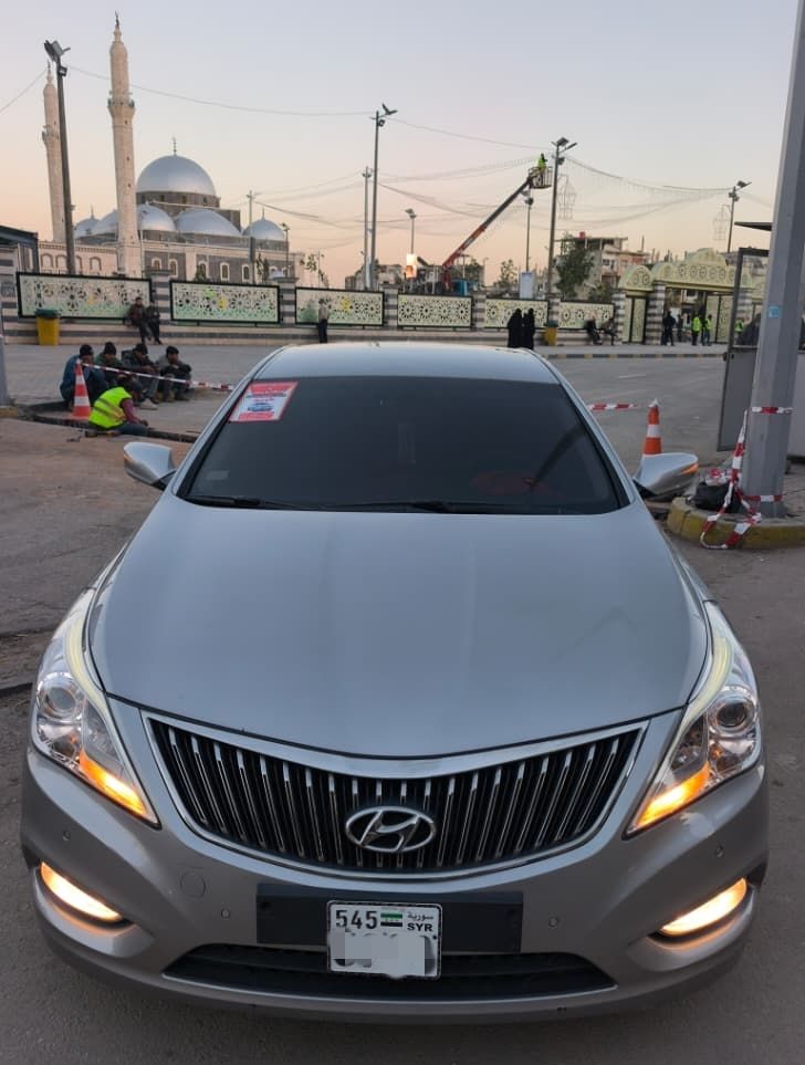 هيونداي أزيرا (Grandeur) 2012 - صورة 1