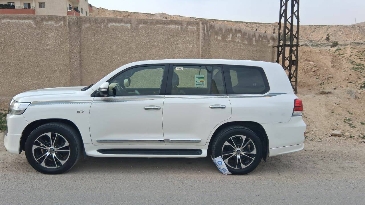 تويوتا لاندكروزر 2020 - صورة 2