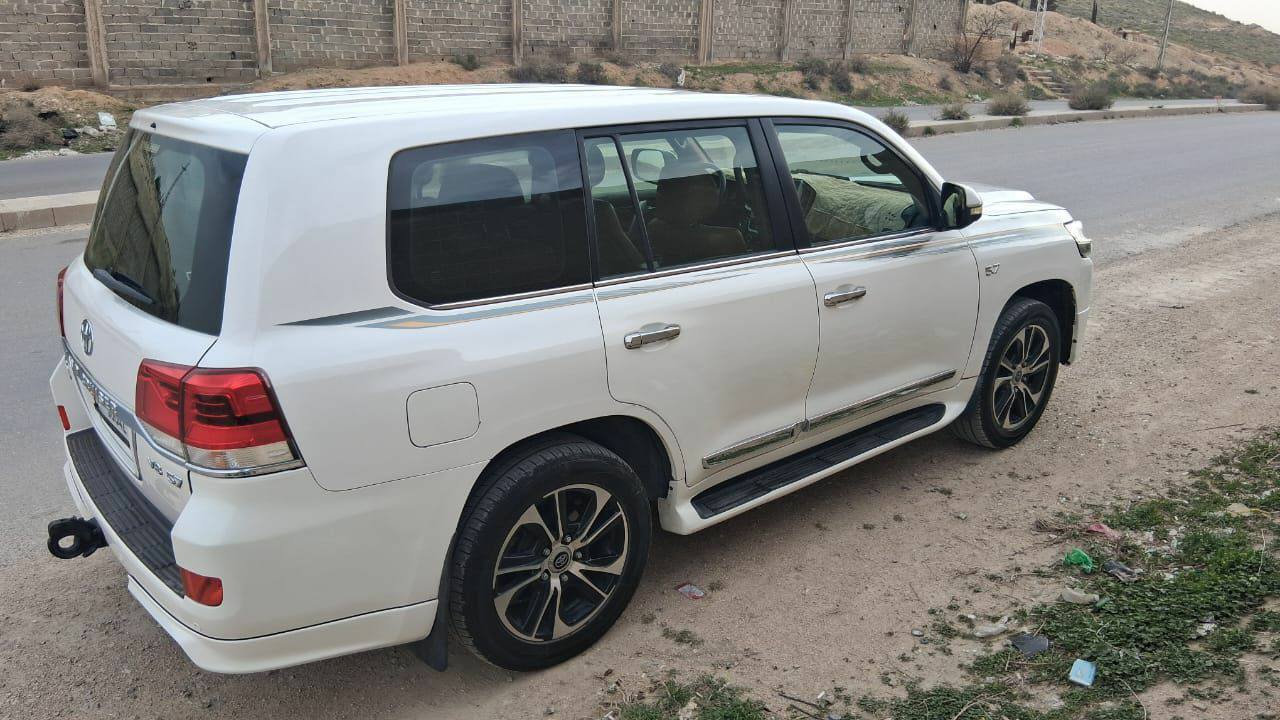 تويوتا لاندكروزر 2020 - صورة 5